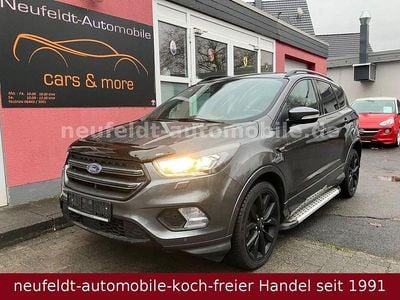 Grau Gebraucht 2017 Ford Kuga ST-Line SUV | 14.190 € (Fairer Preis)