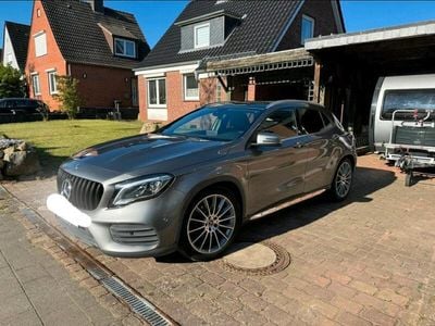 Mercedes GLA250