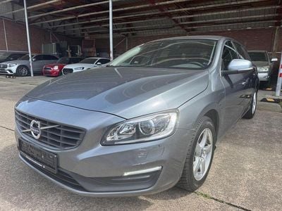 Usata Volvo V60 Kinetic 150 CV (110 kW) 2017 Grigio Station wagon
