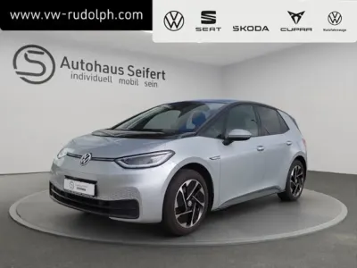 Gebraucht VW ID.3 Pro Performance 150 kW (204 PS) 2023 Scale silver metallic (metallic) Kleinwagen