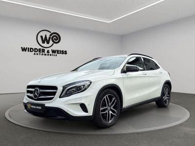 Mercedes GLA220