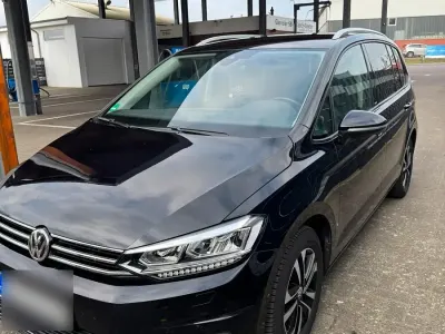 Gebraucht VW Touran IQ Drive 150 PS (110 kW) 2019 Schwarz Van / Kleinbus