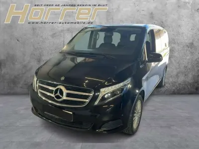 Gebraucht Mercedes V220 163 PS (119 kW) 2019 Obsidianschwarz metallic Van / Kleinbus