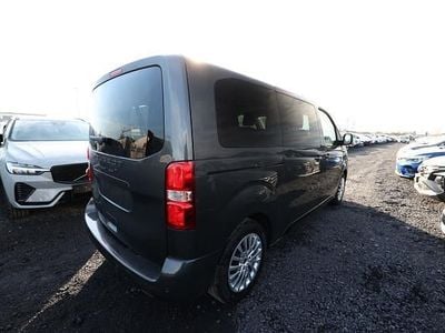 Titanium grau metallic titanium grau metallic Neu 2025 Peugeot Traveller Active Van / Kleinbus | 38.181 € (Guter Preis)