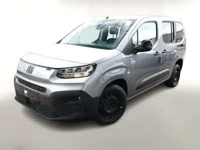Neu Fiat Doblò 101 PS (74 kW) 2025 Maestro grau metallic Van / Kleinbus