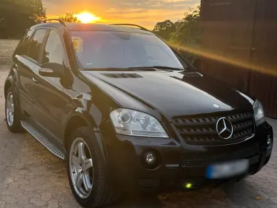 Gebraucht Mercedes ML420 AMG 306 PS (225 kW) 2007 Schwarz SUV
