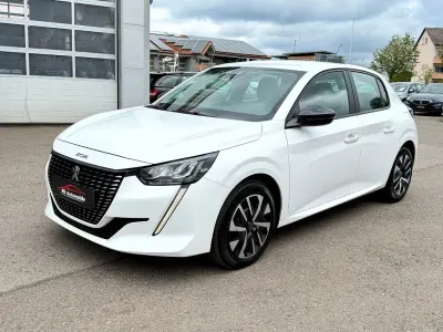 Gebraucht Peugeot 208 Active 101 PS (74 kW) 2022 Weiß Kleinwagen
