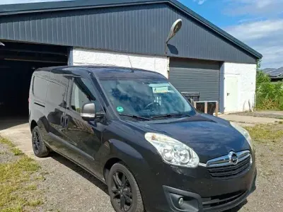 Gebraucht Opel Combo Edition 135 PS (99 kW) 2013 Schwarz Van / Kleinbus