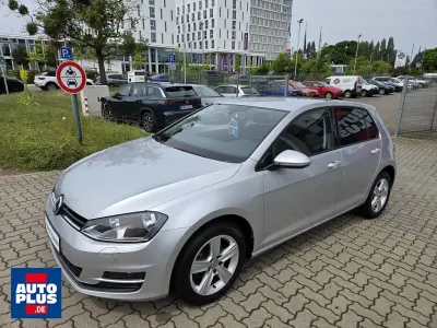 Gebraucht VW Golf VII Comfortline 105 PS (77 kW) 2013 Silber Limousine