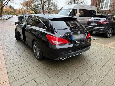 Mercedes CLA220 Shooting Brake