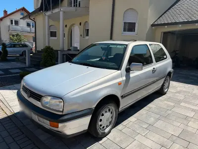 Usata VW Golf 62 CV (45 kW) 1995 Argento Coupé