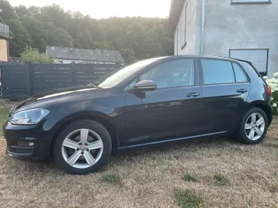 Gebraucht VW Golf VII Comfortline 110 PS (80 kW) 2015 Schwarz Limousine