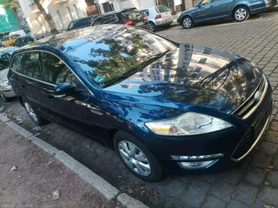 Gebraucht Ford Mondeo 163 PS (119 kW) 2011 Blau Kombi