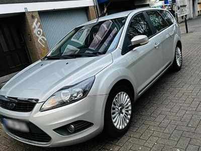 Gebraucht Ford Focus 101 PS (74 kW) 2008 Silber Kombi
