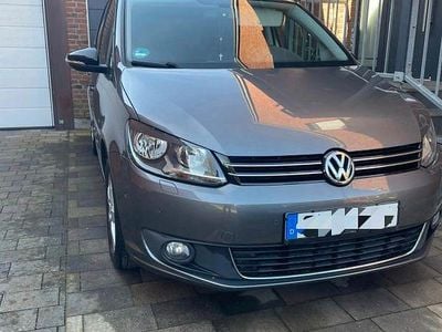 Gebraucht VW Touran 140 PS (102 kW) 2013 Grau Van / Kleinbus