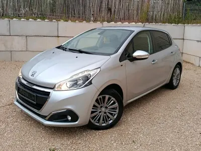 Gebraucht Peugeot 208 Style 82 PS (60 kW) 2016 Kleinwagen