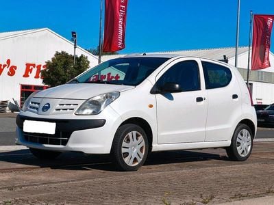 Nissan Pixo