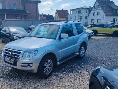 Gebraucht Mitsubishi Pajero Top 190 PS (139 kW) 2018 Silber SUV