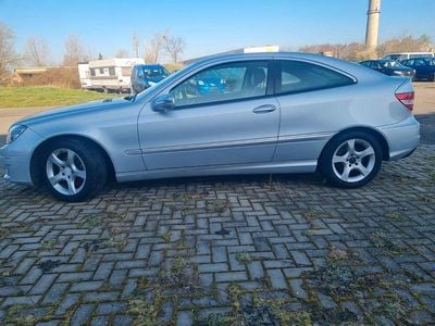 Gebraucht Mercedes CLC180 143 PS (105 kW) 2009 Grau Kleinwagen