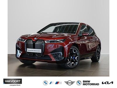 Aventurinrot iii Gebraucht 2021 BMW iX Sport Line SUV | 44.870 € (Teuer)