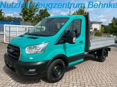 Gebraucht Ford Transit Trend 131 PS (96 kW) 2021 Weiss Van