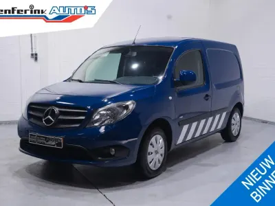 Używany Mercedes Citan 111 110 KM (80 kW) 2014 Niebieski Minivan