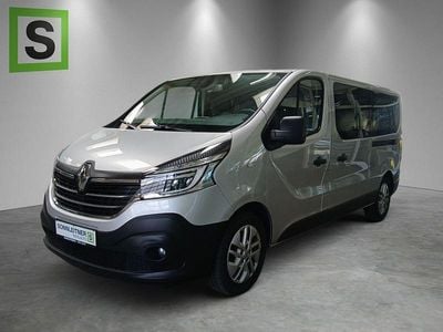 Grau Gebraucht 2020 Renault Trafic Life Van / Kleinbus | 31.490 € (Guter Preis)