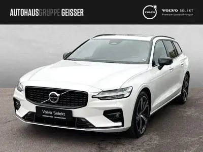 Używany Volvo V60 Plus 197 KM (144 kW) 2025 Biały Kombi