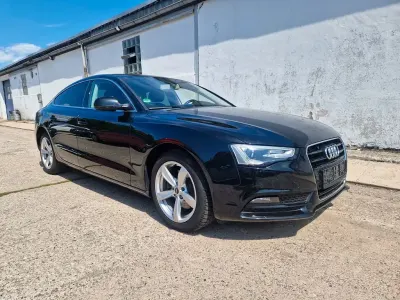 Gebraucht Audi A5 Sportback Sport 136 PS (100 kW) 2014 Schwarz Kleinwagen