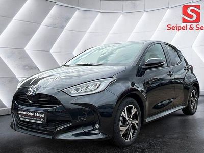 Neu Toyota Yaris Hybrid 116 PS (85 kW) 2025 Schwarz Limousine