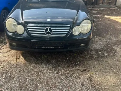Usata Mercedes C180 143 CV (105 kW) 2003 Nero Coupé
