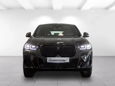 Gebraucht BMW X4 Performance 190 PS (139 kW) 2025 Saphirschwarz SUV