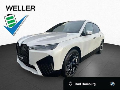 Mineralweiß (weiß) Gebraucht 2023 BMW iX Sport Line SUV | 46.450 € (Superpreis)