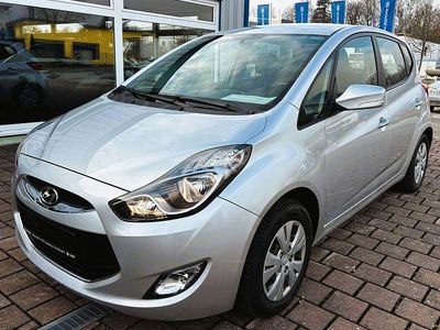 Gebraucht Hyundai ix20 Edition 90 PS (66 kW) 2012 Silber Kleinwagen