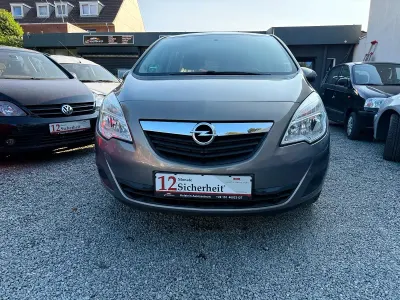 Gebraucht Opel Meriva 100 PS (73 kW) 2010 Braun Van / Kleinbus