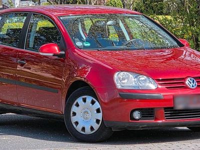 Gebraucht VW Golf V 101 PS (74 kW) 2004 Rot Kleinwagen