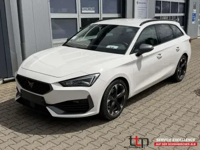 Gebraucht Cupra Leon 190 PS (139 kW) 2024 "candy" weiss Kombi