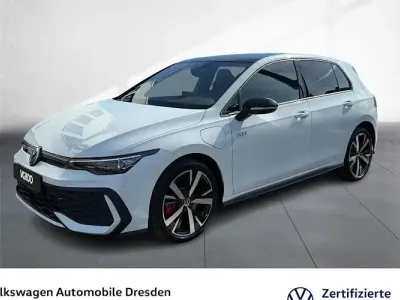 Gebraucht VW Golf VIII GTE 272 PS (200 kW) 2025 Pure white Limousine