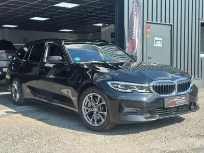 Gebraucht BMW 330 Sport Line 286 PS (210 kW) 2021 Schwarz Kombi