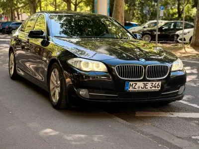 Gebraucht BMW 525 204 PS (150 kW) 2011 Schwarz Limousine