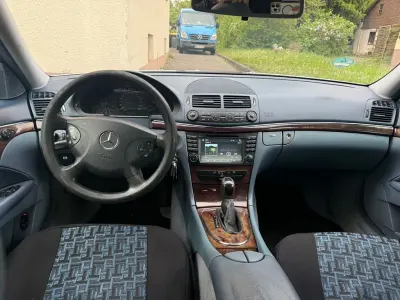 Occasion Mercedes E200 Classic 163 ch (119 kW) 2004 Argent Berline