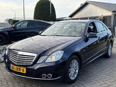 Gebraucht Mercedes E200 136 PS (100 kW) 2009 Blau Limousine