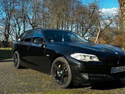 gebraucht BMW 525 D f11 Sport Black