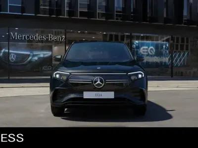 Używany Mercedes EQA300 167 kW (228 KM) 2024 Czarny SUV
