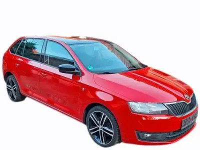 Usata Skoda Rapid Style 105 CV (77 kW) 2015 Rosso Utilitaria