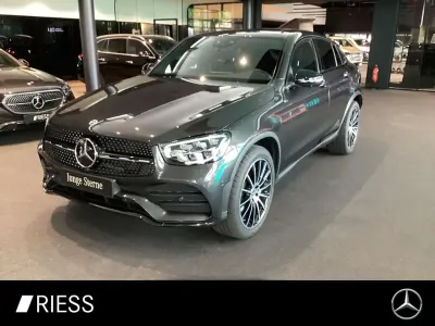 Gebraucht Mercedes GLC300 AMG 258 PS (189 kW) 2023 Metalliclack graphitgrau Coupé