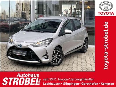 Gebraucht Toyota Yaris Hybrid Team 101 PS (74 kW) 2018 Platinsilber metallic Kleinwagen