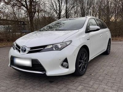 Gebraucht Toyota Auris Hybrid 136 PS (100 kW) 2013 Weiß Kombi