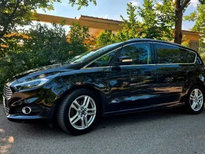 Gebraucht Ford S-MAX Titanium 150 PS (110 kW) 2016 Schwarz Van / Kleinbus