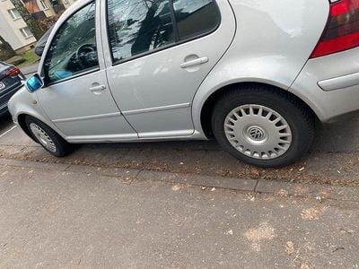 Gebraucht VW Golf IV 90 PS (66 kW) 2001 Silber Limousine